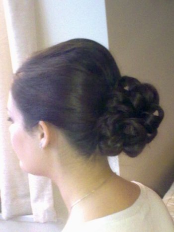 Wedding hair low chignon using clip in hair extensions