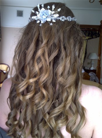 Wedding hair style long and curly
