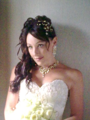 Wedding hair and makeup English: Asian