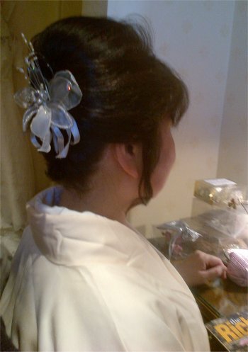 Japanese mother of the bride bridal hairstyle